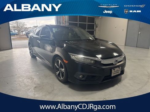 Used 2017 Honda Civic Touring image 1