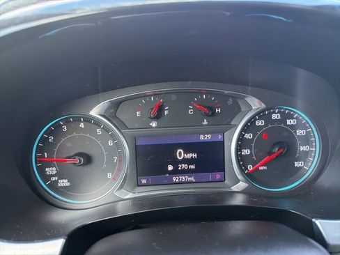 Used 2021 Chevrolet Traverse LT image 12