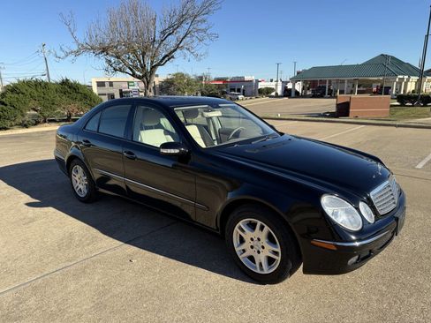 Used 2006 Mercedes-Benz E 350 Sedan image 13