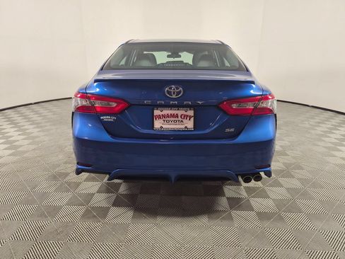 Used 2018 Toyota Camry SE FWD image 4