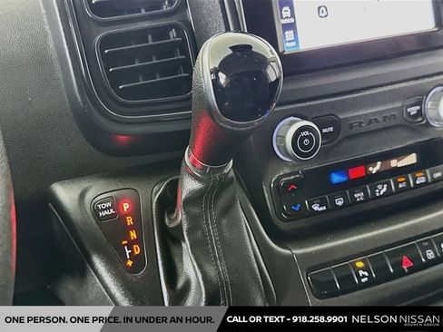 Used 2022 RAM ProMaster 2500 w/ Driver Convenience Group FWD image 16