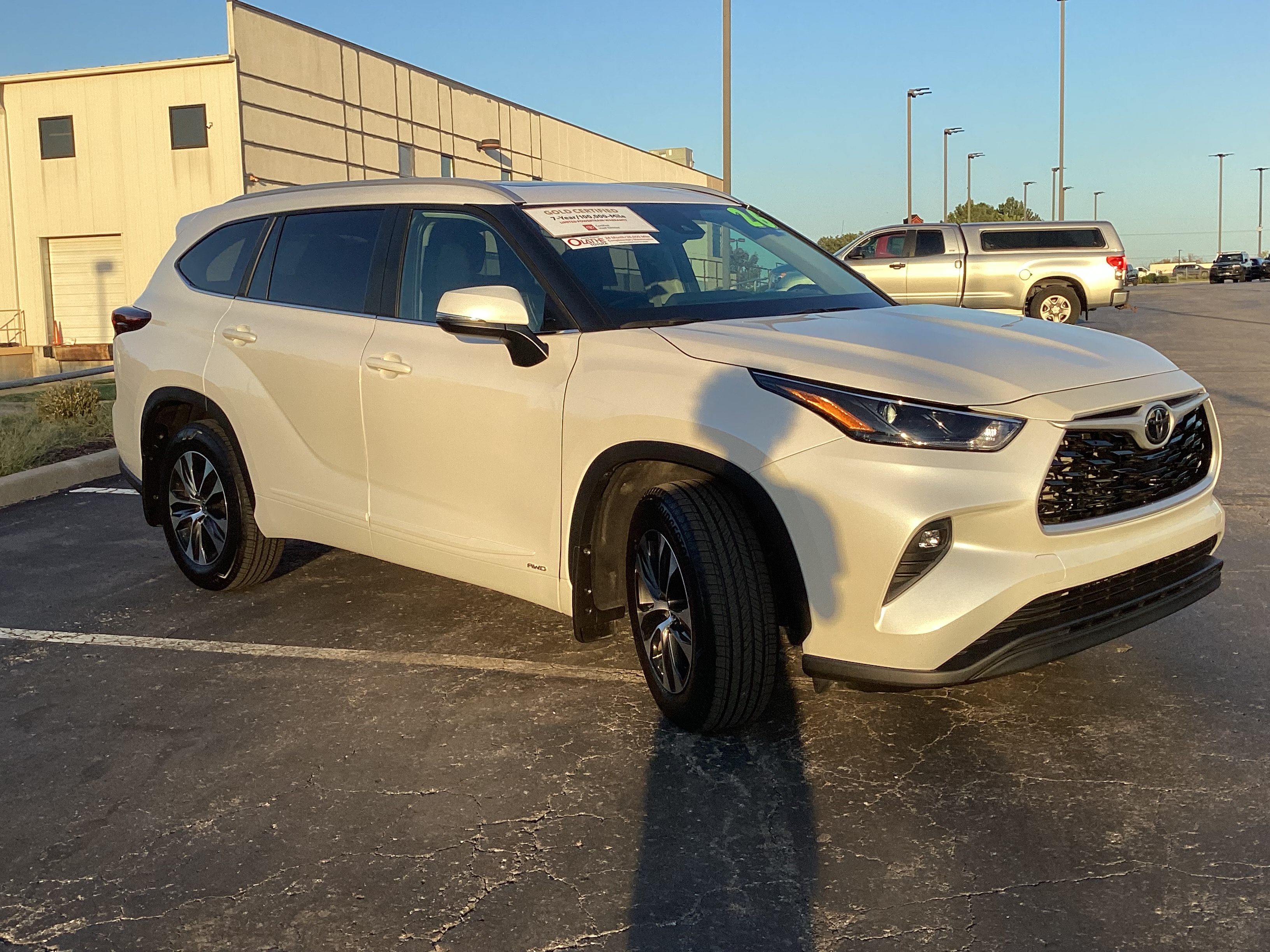 Certified 2026 Toyota Highlander XLE AWD/4WD image 17
