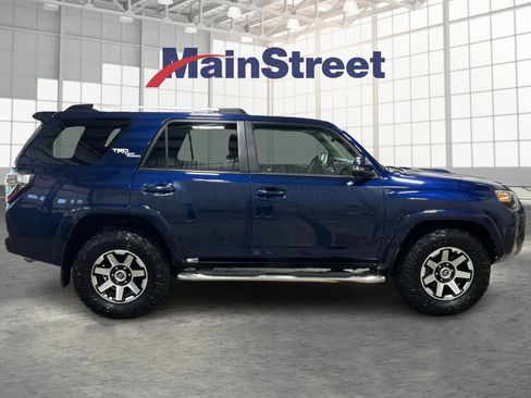 Used 2018 Toyota 4Runner TRD Off-Road Premium image 6
