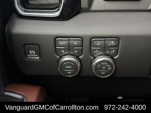 New 2026 GMC Sierra 2500 Denali Ultimate AWD/4WD image 19
