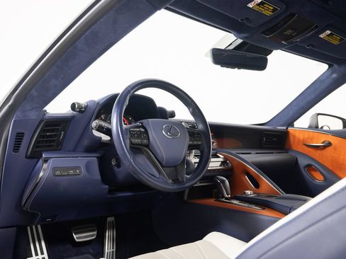 Used 2018 Lexus LC 500 Coupe w/ Touring Package RWD image 20