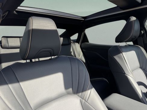 Used 2026 Toyota Crown Platinum image 20