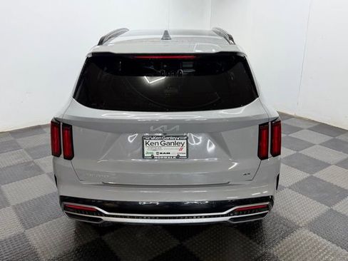 Used 2023 Kia Sorento SX AWD/4WD image 9
