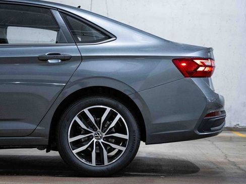 New 2026 Volkswagen Jetta SE FWD image 4