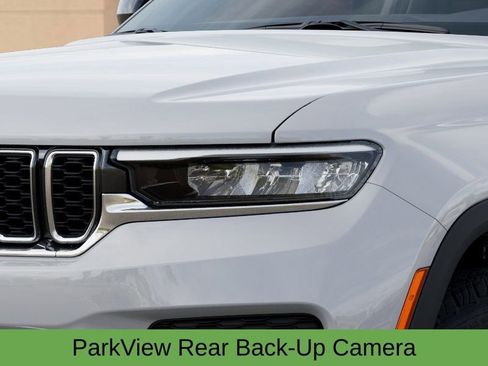 New 2025 Jeep Grand Cherokee Laredo X w/ Luxury Tech Group I image 12