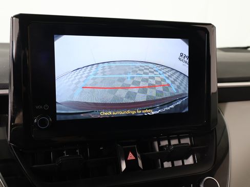 Used 2023 Toyota Corolla LE FWD image 6