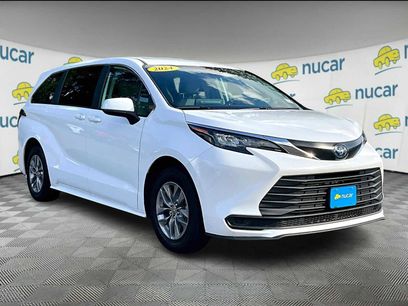Used 2024 Toyota Sienna LE