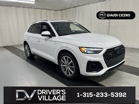 Used 2024 Audi Q5 e Prestige AWD/4WD image 1