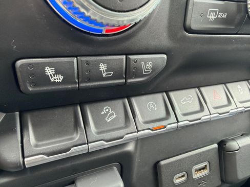 Used 2019 GMC Sierra 1500 SLT w/ SLT Premium Package AWD/4WD image 56