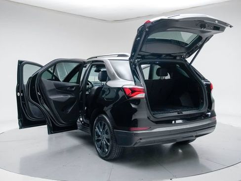 Used 2022 Chevrolet Equinox RS FWD image 19