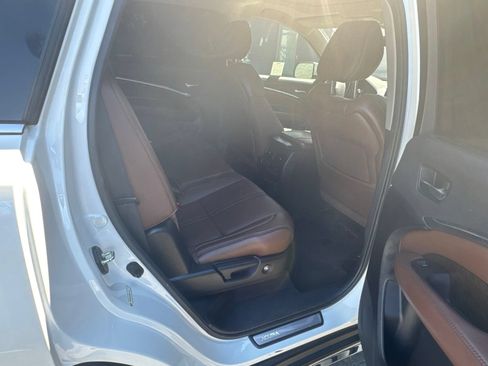 Used 2017 Acura MDX FWD w/ Advance & Entertainment image 13