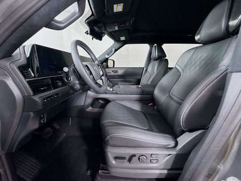 New 2026 INFINITI QX80 Autograph w/ Premium Cargo Package image 24