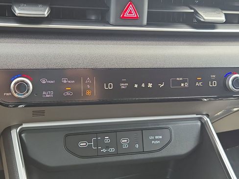 New 2026 Kia Carnival SX image 25