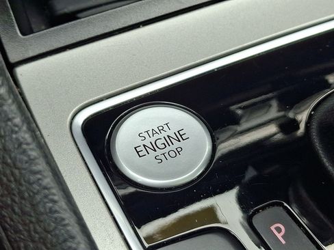 Used 2020 Volkswagen Passat 2.0T R-Line FWD image 25