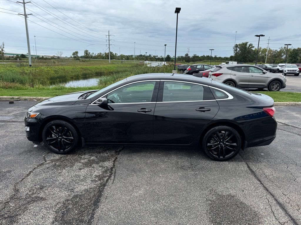 Certified 2023 Chevrolet Malibu LT w/ Midnight Edition FWD image 4