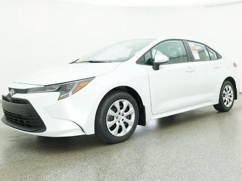New 2026 Toyota Corolla LE image 17