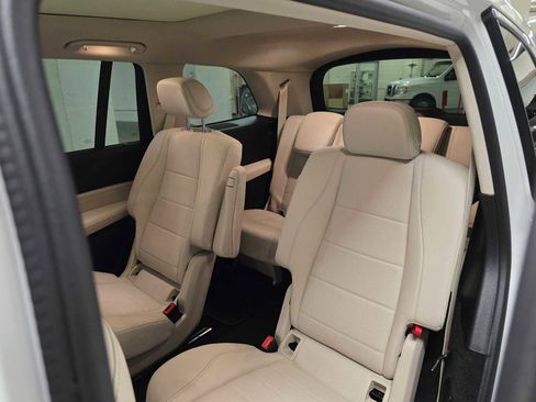 Used 2025 Mercedes-Benz GLS 450 4MATIC image 20
