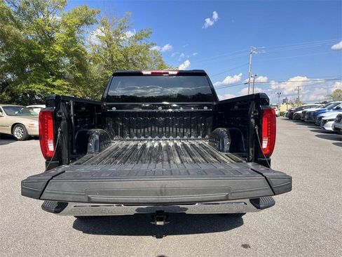 Used 2025 GMC Sierra 1500 SLT image 8