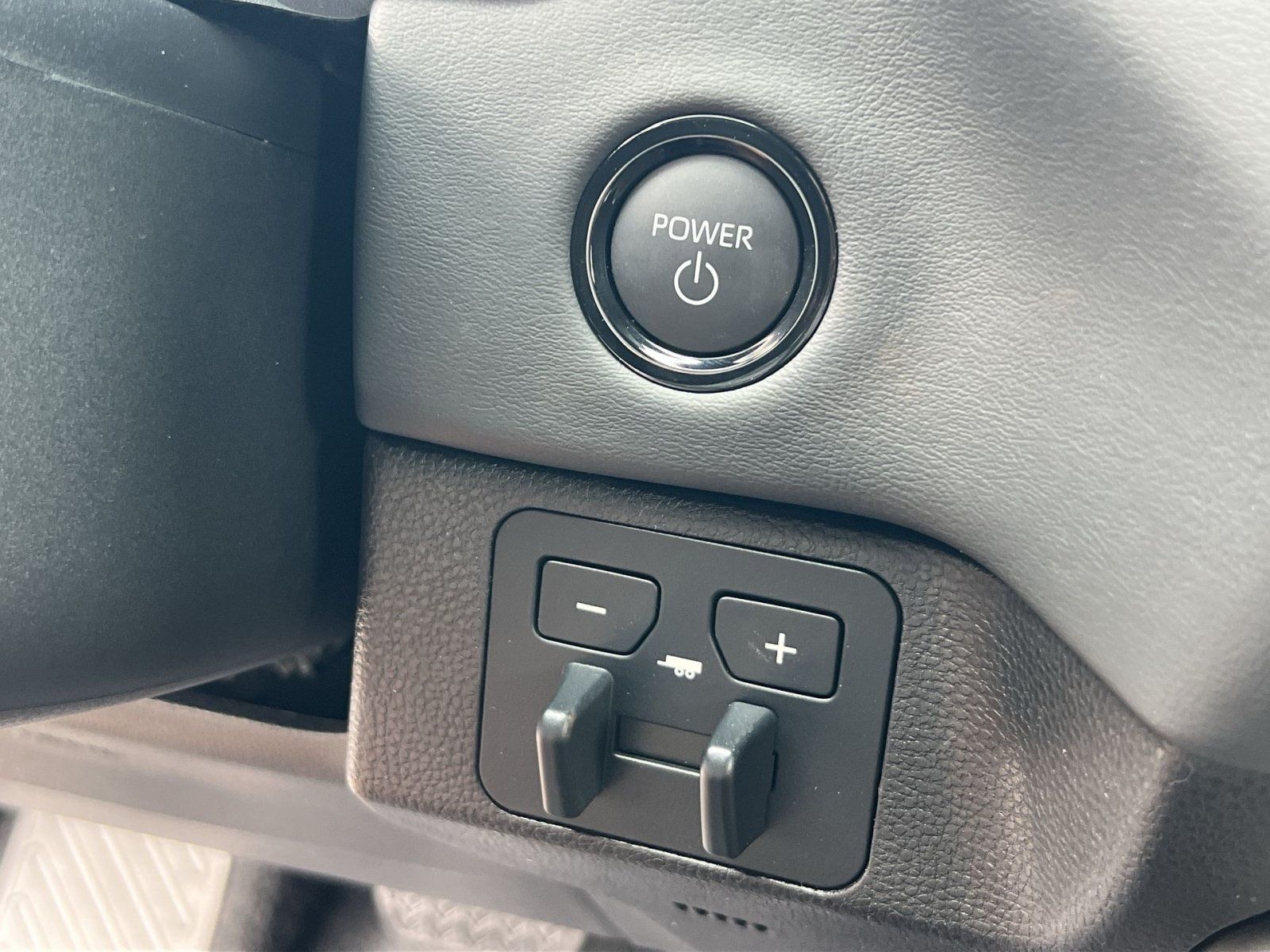 New 2026 Toyota Sequoia Platinum AWD/4WD image 27