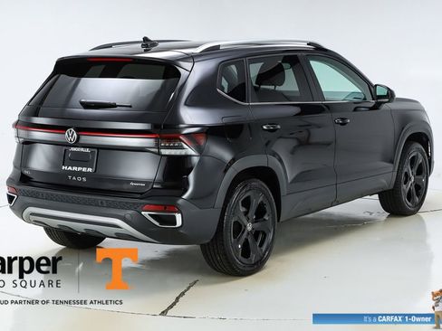 Used 2025 Volkswagen Taos SEL w/ Black Wheel Plus Package AWD/4WD image 9