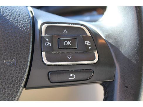 Used 2014 Volkswagen Passat TDI SEL Premium image 19