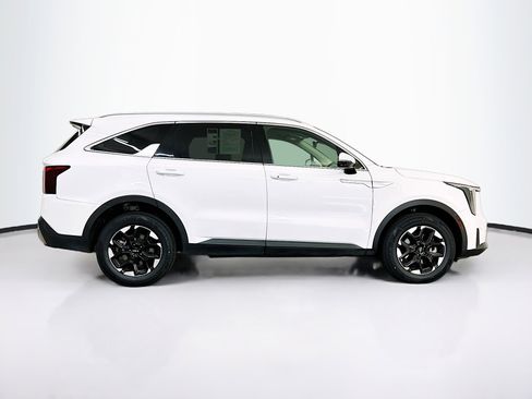 Used 2024 Kia Sorento S AWD/4WD image 10