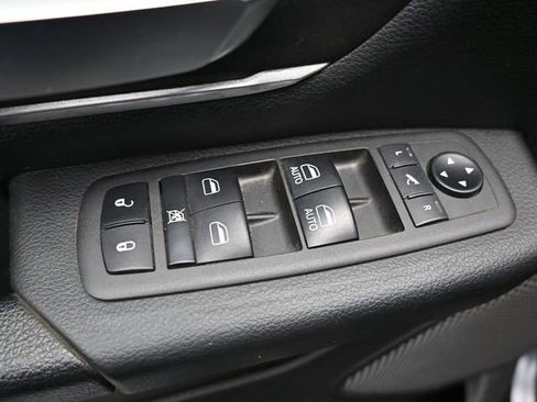 Used 2021 RAM 1500 Big Horn image 13