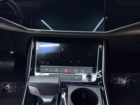 Used 2018 Audi Q7 3.0T Premium Plus w/ Premium Plus Package image 22