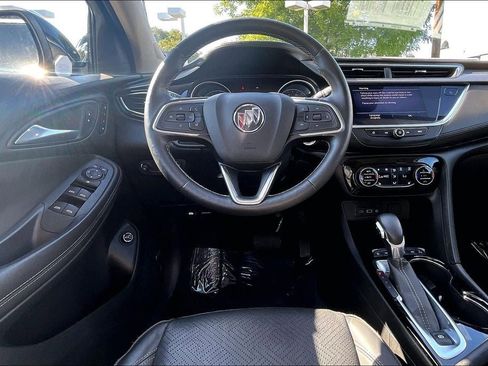Used 2020 Buick Encore GX Essence w/ Experience Buick Package AWD/4WD image 4