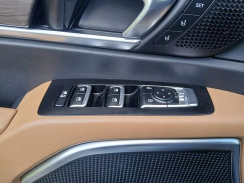 Certified 2022 Kia Telluride SX FWD image 35