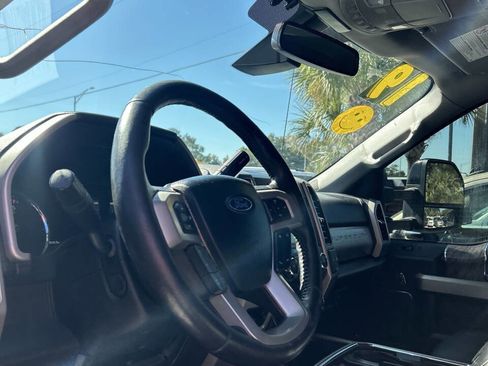 Used 2019 Ford F250 Lariat w/ Lariat Ultimate Package image 12