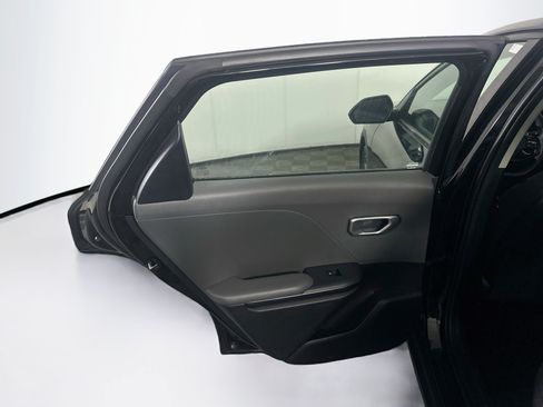Used 2025 Kia K4 FWD image 27