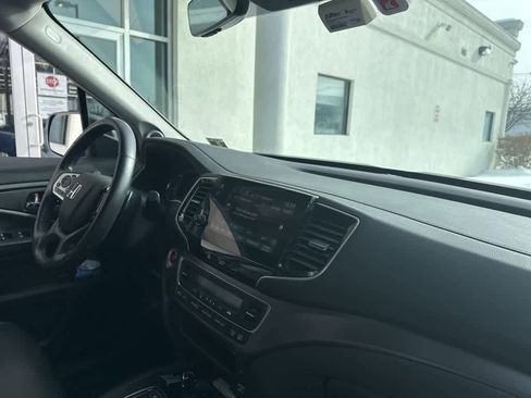 Used 2022 Honda Pilot Special Edition image 11