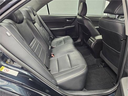 Used 2015 Toyota Camry XLE FWD image 13