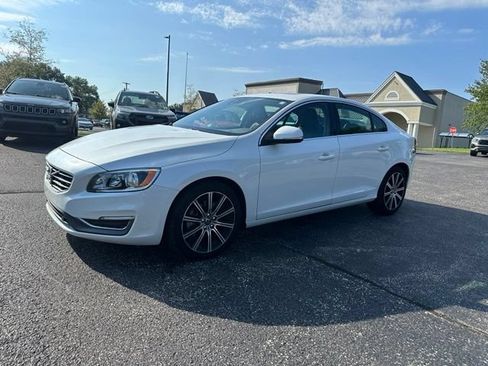 Used 2017 Volvo S60 T5 Inscription AWD/4WD image 1
