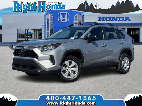 Used 2021 Toyota RAV4 LE w/ Carpet Mat Package (TMS) image 1