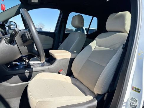 Used 2022 Chevrolet Traverse LT AWD/4WD image 11