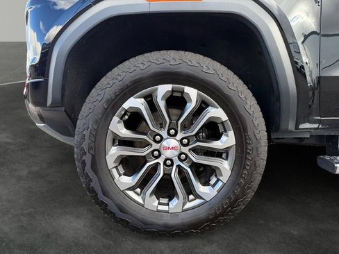 Used 2023 GMC Canyon Denali AWD/4WD image 4