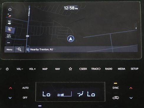 Certified 2024 Hyundai Tucson SEL w/ Convenience Package FWD image 42