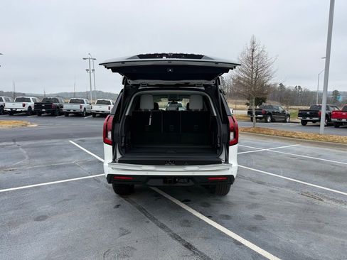 New 2026 Ford Expedition Active RWD image 7
