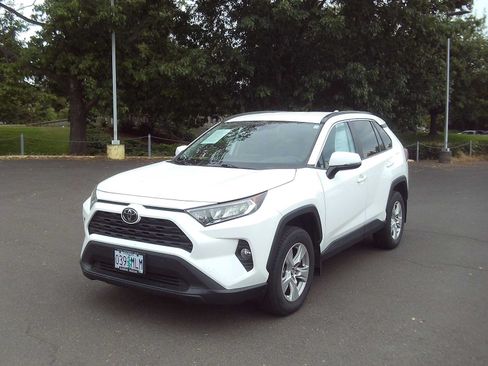 Used 2020 Toyota RAV4 XLE w/ All Weather Liner Package AWD/4WD image 1