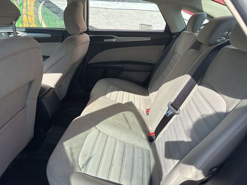 Used 2018 Ford Fusion S FWD image 23