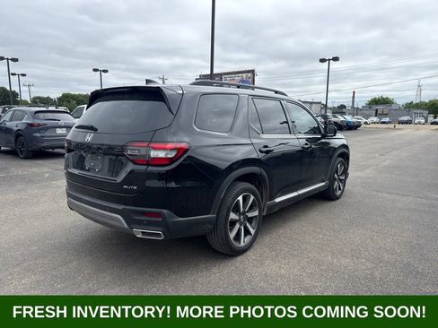 Used 2024 Honda Pilot Elite image 2