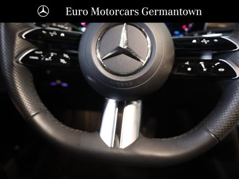 Used 2026 Mercedes-Benz GLC 300 4MATIC image 40