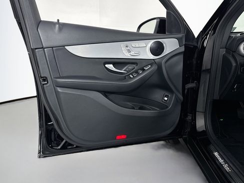 Used 2021 Mercedes-Benz GLC 300 image 20