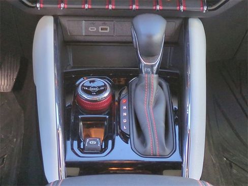 Certified 2024 GMC Canyon AT4X image 20